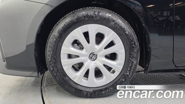 Toyota Prius 2021 — Şəkil 5/20