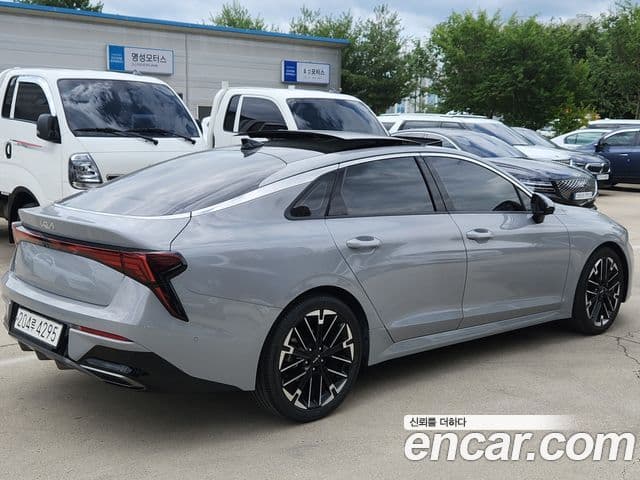 Kia K5 2023 — ფოტო 5/20