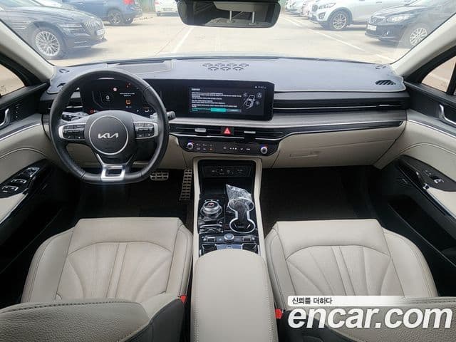 Kia K5 2023 — Şəkil 9/20