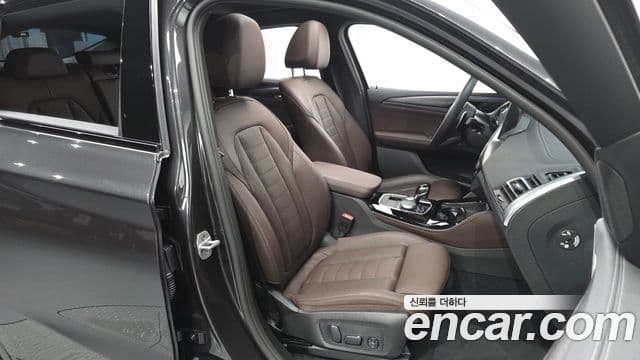 BMW X4 2025 — Photo 11/34