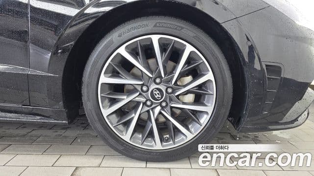 Hyundai Sonata Hybrid 2021 — Photo 21/32