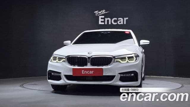 BMW 5 Series 2018 — Фото 3/20