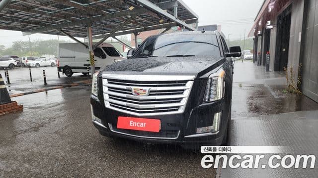 Cadillac Escalade 2018 — Şəkil 9/20
