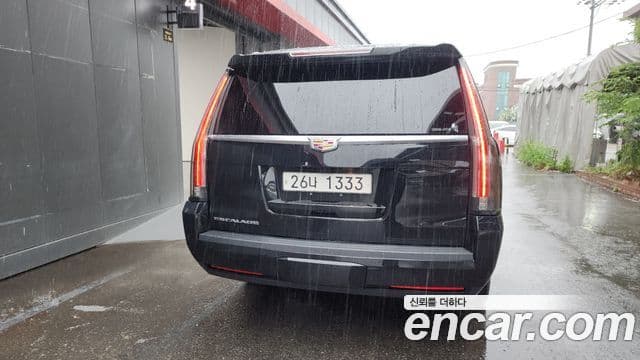 Cadillac Escalade 2018 — Şəkil 19/20