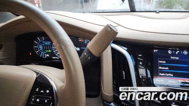 Cadillac Escalade 2018 — Şəkil 2/20