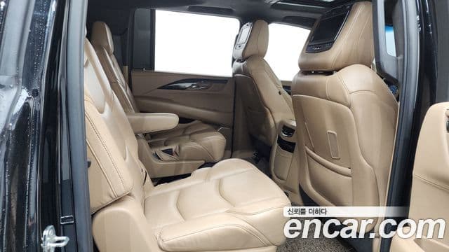 Cadillac Escalade 2018 — Şəkil 3/20