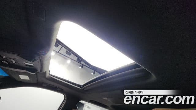 Cadillac Escalade 2018 — Şəkil 8/20