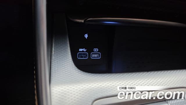 Genesis GV80 2020 — ფოტო 13/20