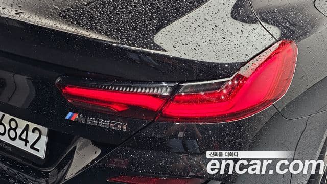 BMW 8 Series 2023 — Photo 15/38