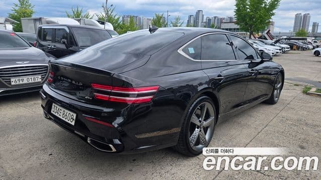 Genesis Electrified G80 2024 — фото 6 из 20