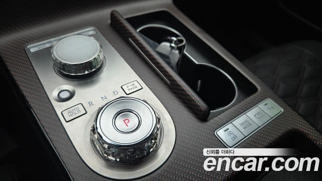 Genesis Electrified G80 2024 — фото 16 из 20