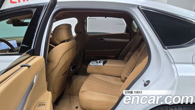Genesis Electrified G80 2025 — Şəkil 11/20