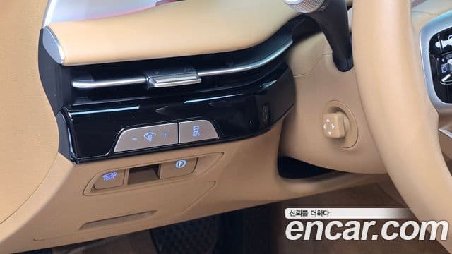 Genesis Electrified G80 2025 — Şəkil 13/20