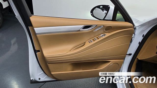 Genesis G80 2025 — Photo 17/30