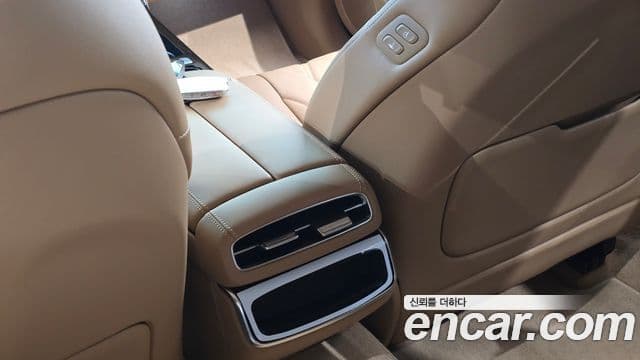 Genesis G80 2025 — Photo 23/30