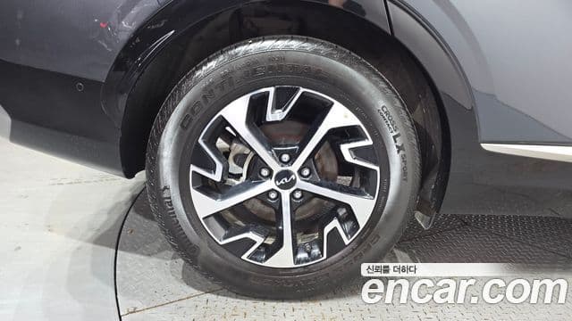 Kia Sportage 2022 — ფოტო 5/20