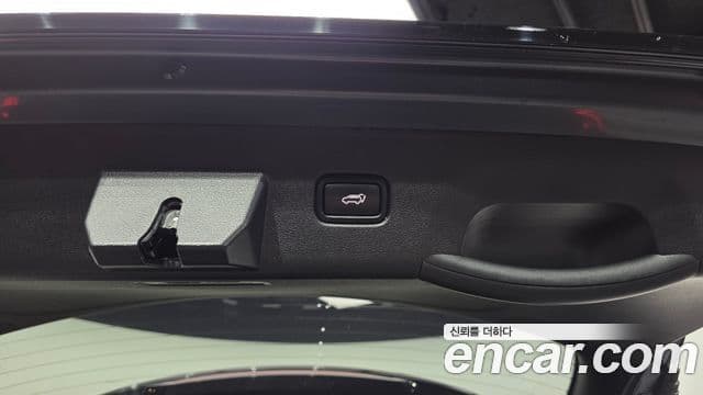Kia Sportage 2022 — ფოტო 16/20