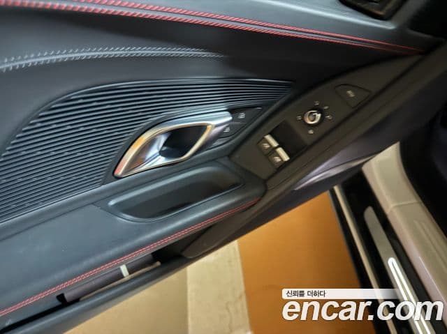 Audi R8 2021 — ფოტო 14/19