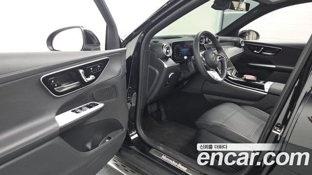 Mercedes-Benz GLC-Class 2023 — Фото 10/20