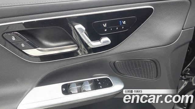 Mercedes-Benz GLC-Class 2023 — Фото 19/20