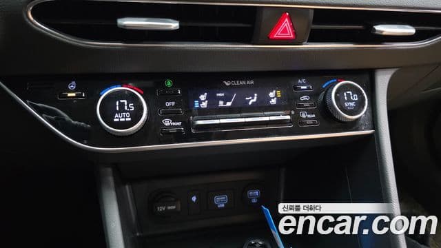 Hyundai Sonata 2021 — ფოტო 17/20