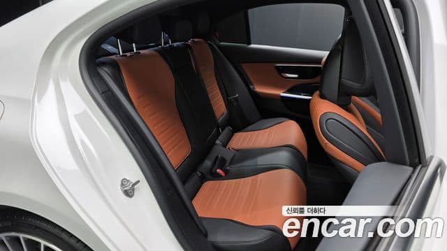 Mercedes-Benz C-Class 2023 — Şəkil 11/20