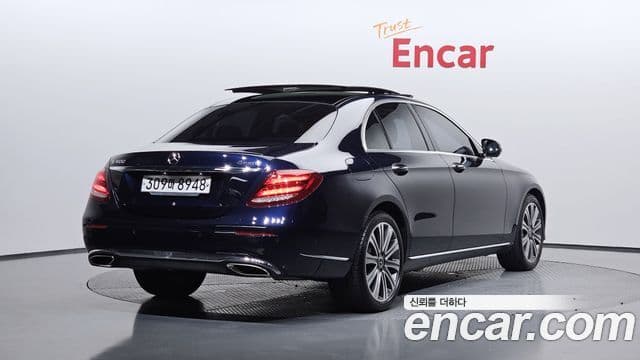 Mercedes-Benz E-Class 2018 — Şəkil 2/20
