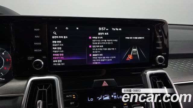 Kia Sorento 2021 — ფოტო 16/20