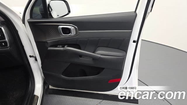 Kia Sorento 2021 — Şəkil 26/31