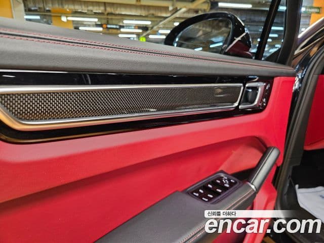 Porsche Cayenne 2019 — Şəkil 16/20