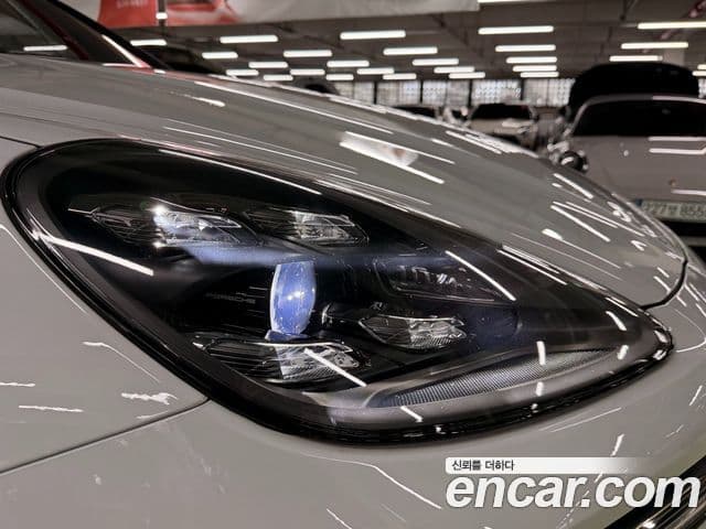 Porsche Cayenne 2020 — Şəkil 20/20