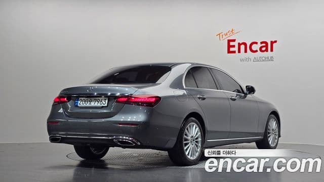 Mercedes-Benz E-Class 2022 — Şəkil 1/20