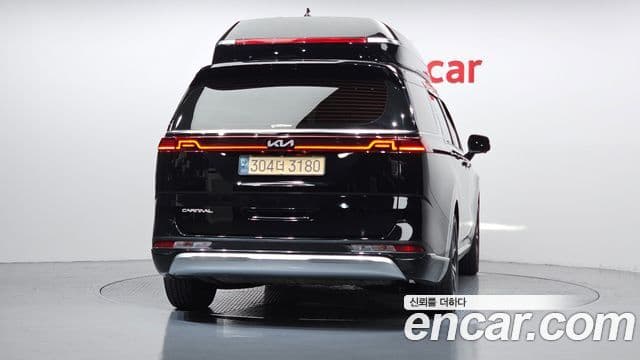 Kia Carnival 2023 — Фото 3/20