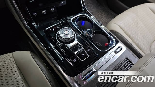 Kia Carnival 2023 — Фото 7/20