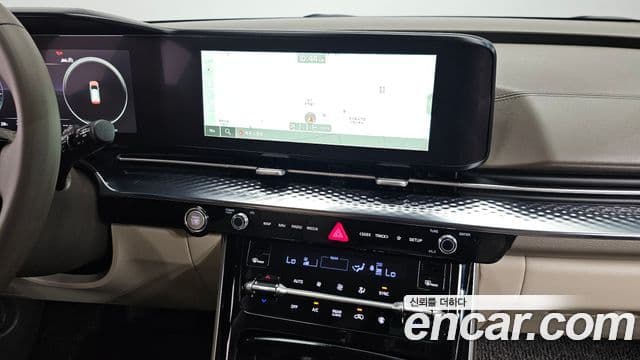 Kia Carnival 2023 — Фото 17/20