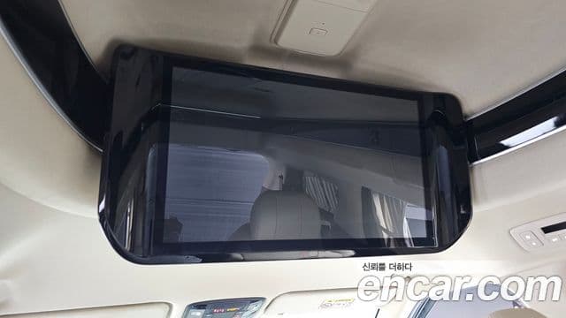 Kia Carnival 2023 — Фото 18/20