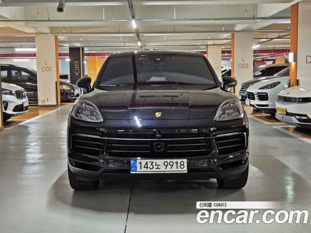 Porsche Cayenne 2022 — Photo 19/20