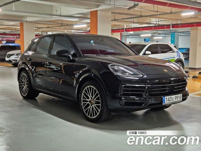 Porsche Cayenne 2022 — Photo 5/20