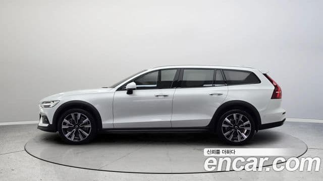 Volvo V60 Cross Country 2024 — Şəkil 3/20
