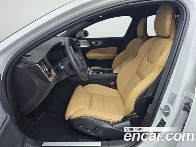 Volvo V60 Cross Country 2024 — Şəkil 8/20