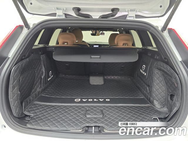 Volvo V60 Cross Country 2024 — Şəkil 19/20