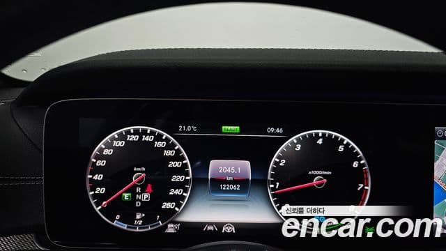 Mercedes-Benz E-Class 2020 — Şəkil 8/20