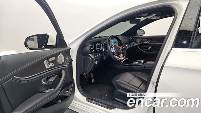 Mercedes-Benz E-Class 2020 — Şəkil 10/20