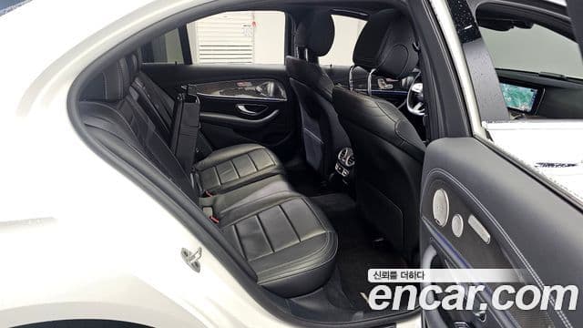 Mercedes-Benz E-Class 2020 — Şəkil 11/20