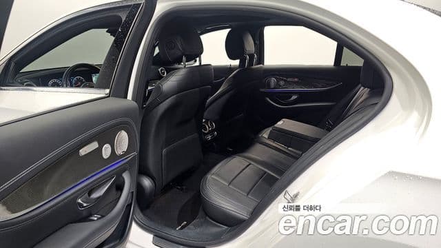 Mercedes-Benz E-Class 2020 — Şəkil 12/20