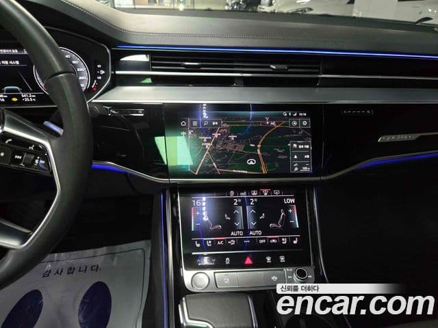 Audi A8 2019 — Şəkil 14/20