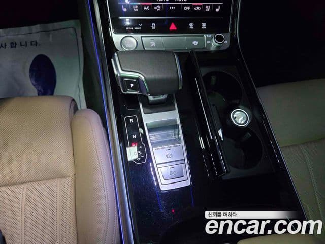 Audi A8 2019 — Şəkil 15/20