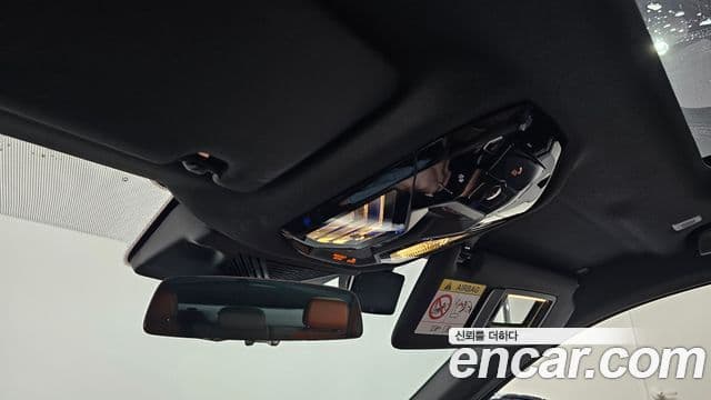 BMW 5 Series 2025 — Photo 16/20