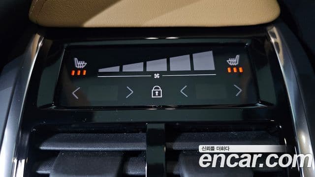 Volvo V60 Cross Country 2024 — Photo 33/36