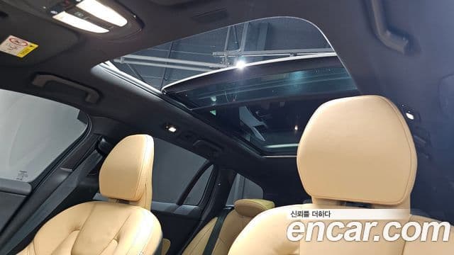 Volvo V60 Cross Country 2024 — Photo 9/36